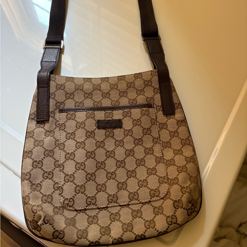 Gucci Crossbody GG canvas, Vintage Gucci, Designer bag, Unworn, Gucci Messenger